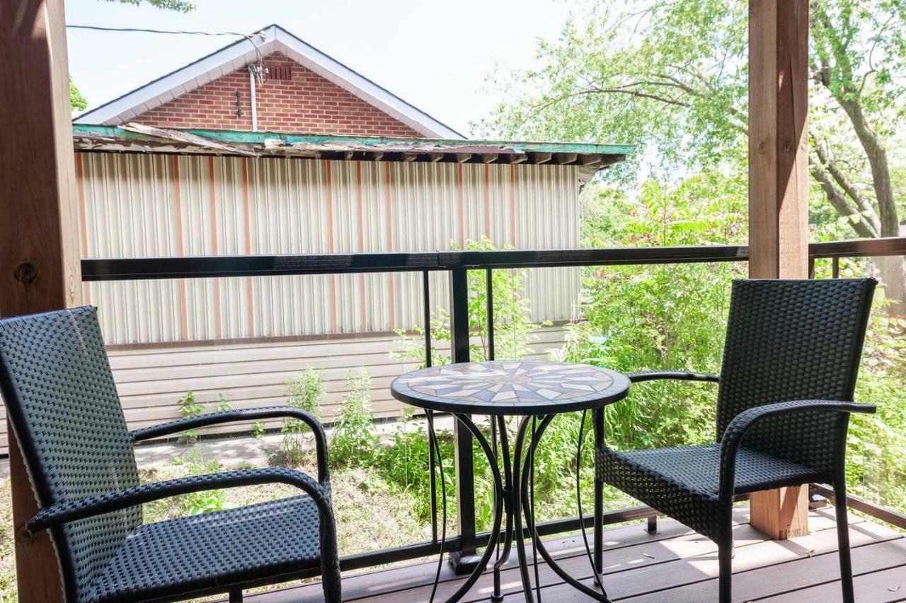 Entire 2 Bedroom Apartment Uptown Waterloo - E2 Eksteriør bilde