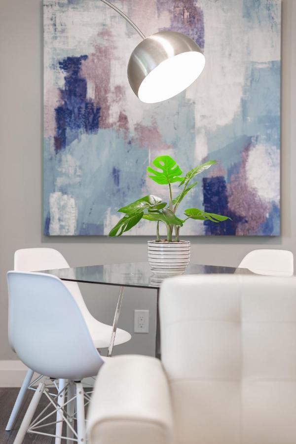 Entire 2 Bedroom Apartment Uptown Waterloo - E2 Eksteriør bilde